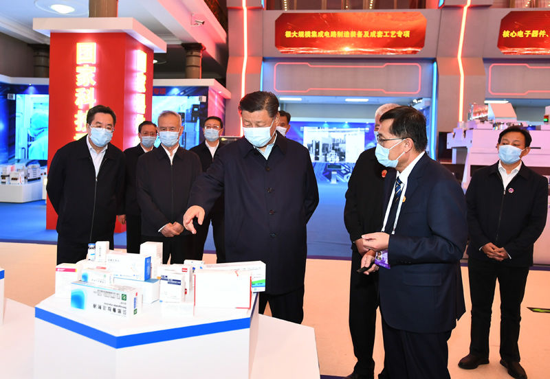 Xi pede constru??o da for?a chinesa em ciência e tecnologia