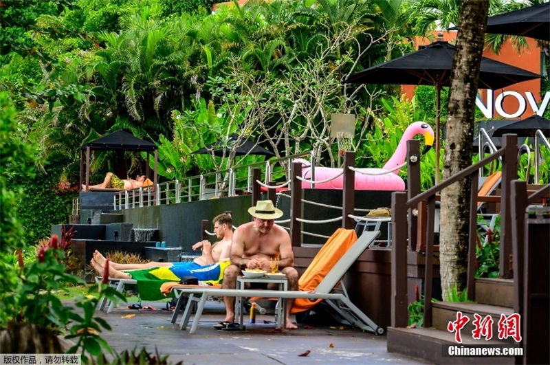 Tailandia reabre fronteiras aos viajantes totalmente vacinados de 63 países e regi?es