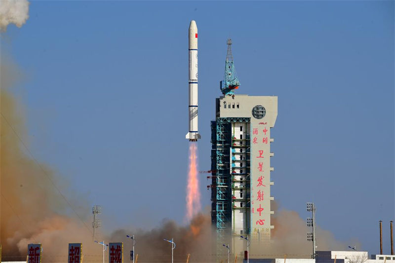 China lan?a grupo de satélites de sensoriamento remoto