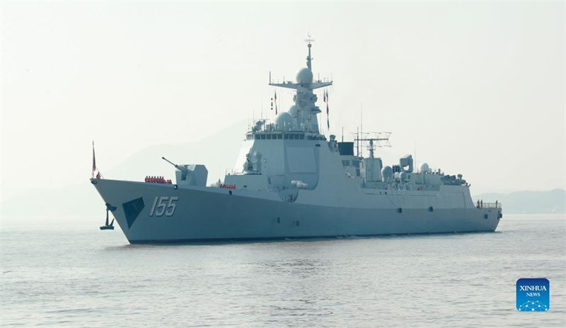 Frota da marinha chinesa retorna de miss?es de escolta no Golfo de Aden