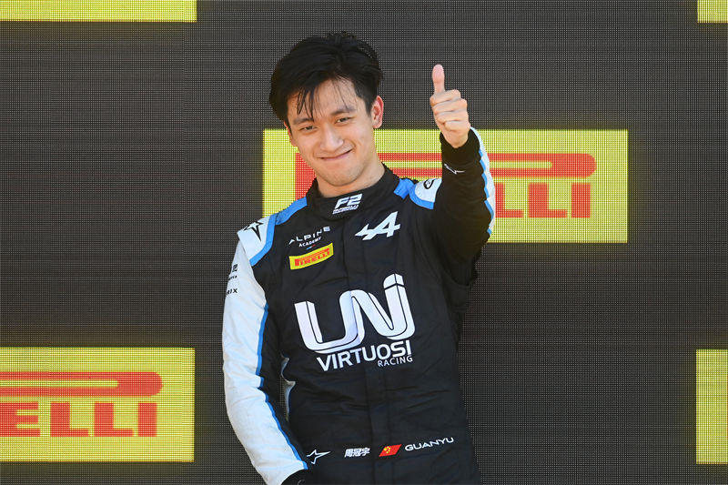 Zhou Guanyu nomeado primeiro piloto chinês de F1