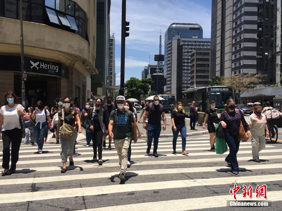 Brasil: S?o Paulo mantém obrigatoriedade do uso de máscaras em locais públicos ao ar livre   