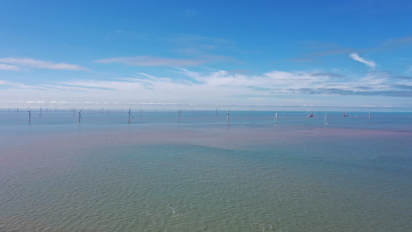 Iniciativa Cintur?o e Rota: concluído primeiro projeto de energia eólica offshore de joint venture sino-estrangeira