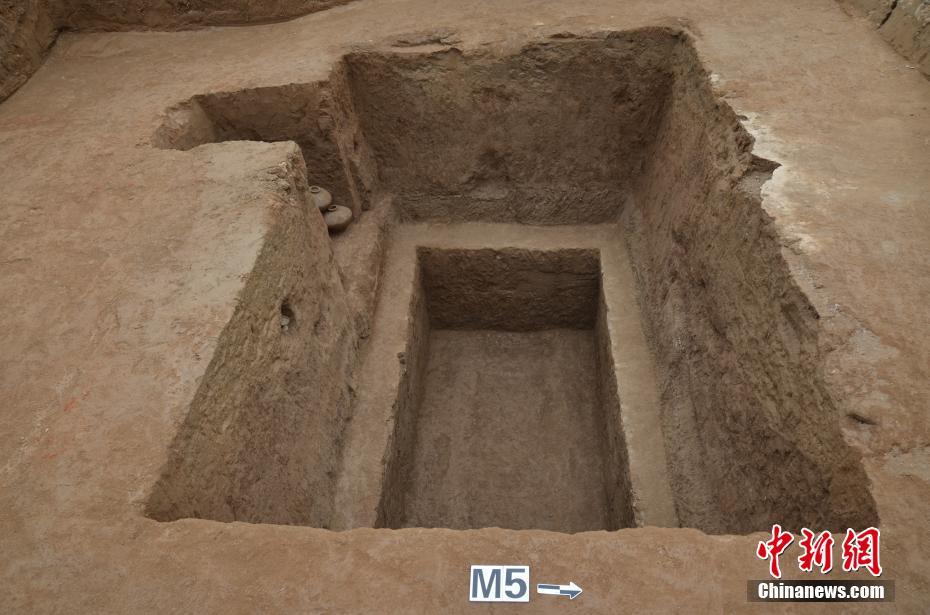 Shaanxi: jóias de ouro do estrangeiro s?o encontradas no túmulo do Reino Qin 