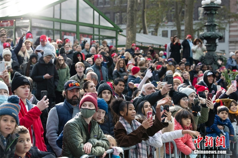 EUA: desfile de Dia de A??o de Gra?as é realizado em Nova York 
