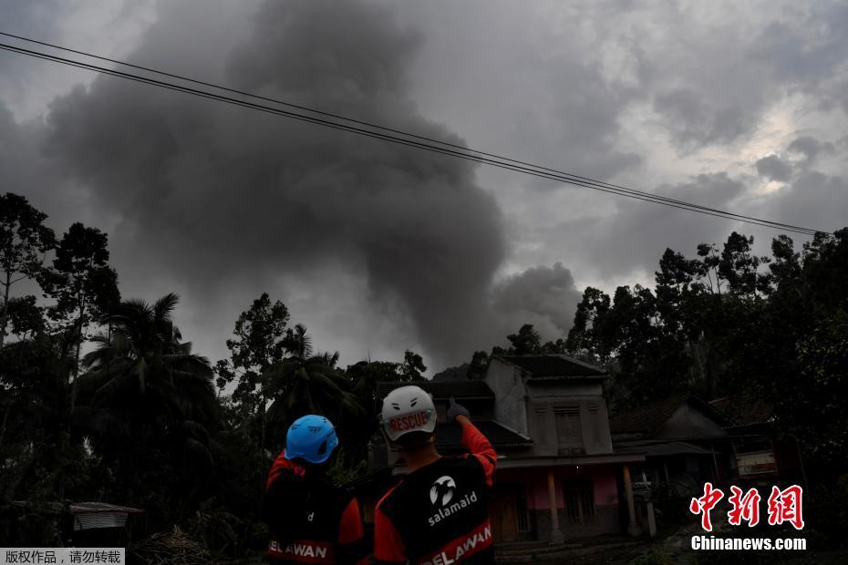 Indonésia: erup??o do vulc?o Semeru deixa dezenas de mortos e feridos