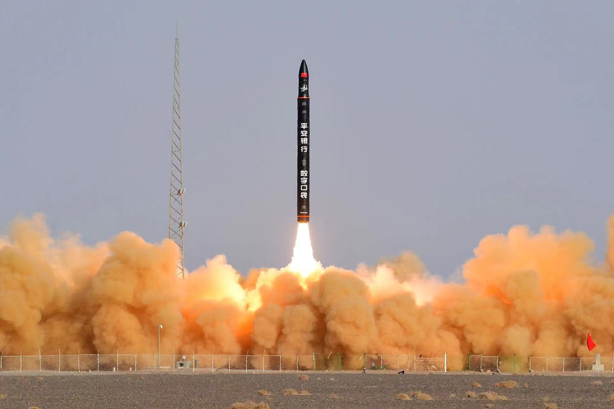 Foguete comercial da China CERES-1 Y2 envia cinco satélites para o espa?o