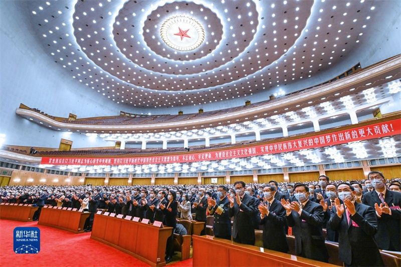Xi Jinping destaca confian?a cultural em importante reuni?o de artistas e escritores