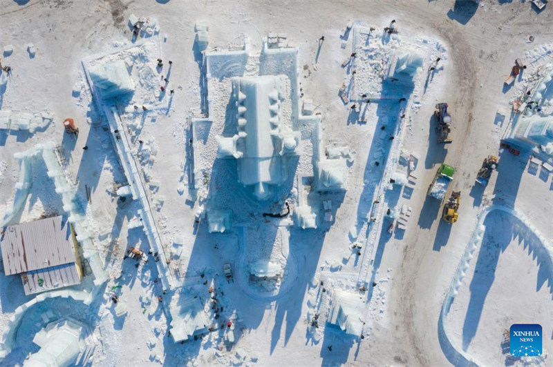 Constru??o do Parque Temático Mundo de Gelo e Neve na China está em andamento