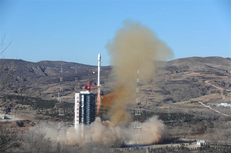 China lan?a novo satélite de recursos