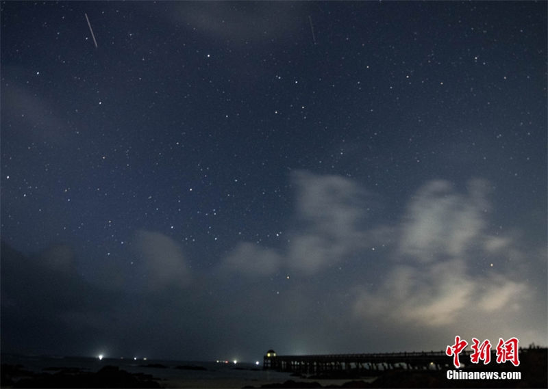 Primeira chuva de meteoros de 2022 ilumina o céu 