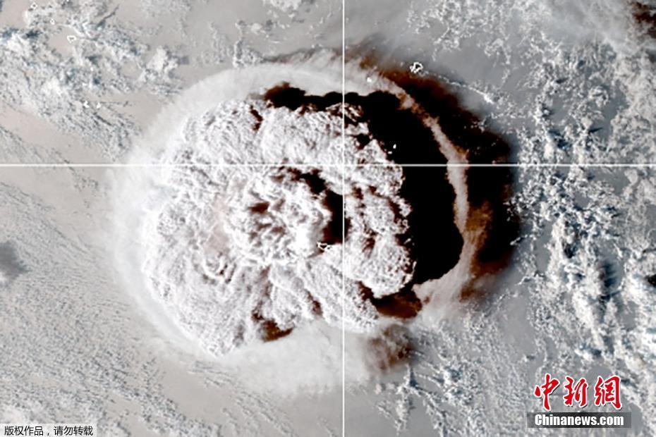 Erup??o de vulc?o submarino em Tonga provoca alerta de tsunami em diversos países