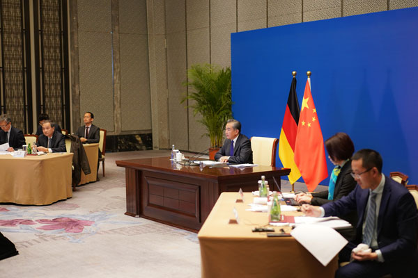 China e Alemanha prometem aprofundar coopera??o em vários campos