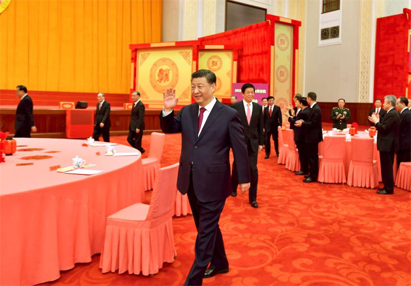 Xi Jinping estende felicita??es por Festa da Primavera a todos chineses