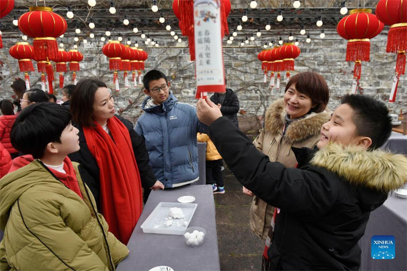 China realiza vários eventos para celebrar o próximo Festival das Lanternas