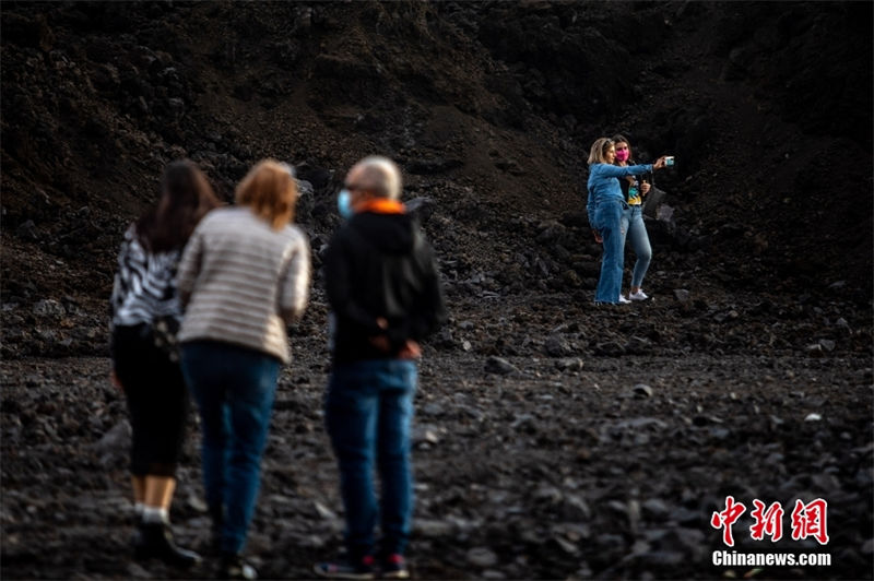 Espanha: erup??o vulcanica na ilha de La Palma promove 