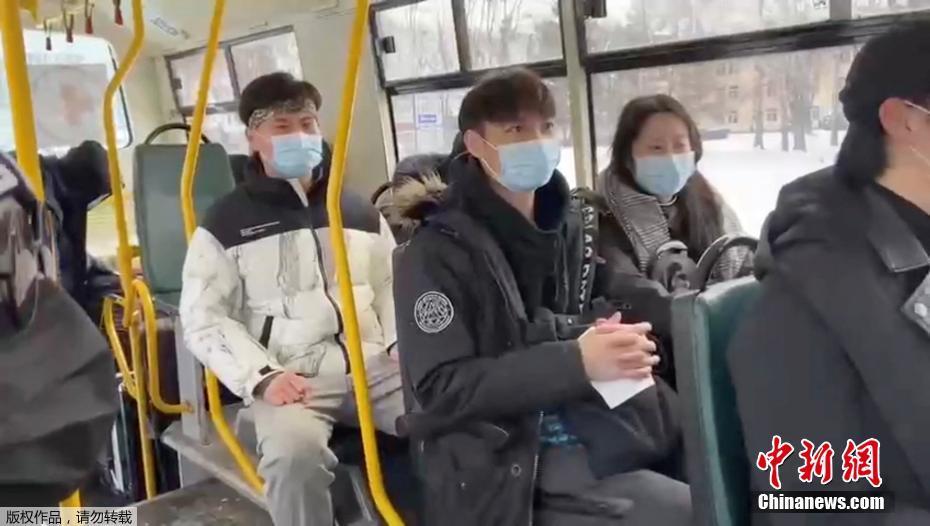 Ucrania abre corredores humanitários para evacua??o de civis