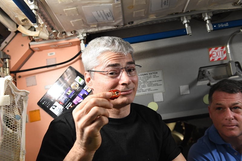 Experiência de planta??o de pimenta na Esta??o Espacial Internacional é um sucesso