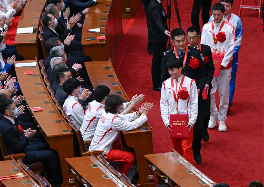 Esfor?os antiepidêmicos da China garantem Jogos Olímpicos e Paralímpicos de Inverno de Beijing seguros e tranquilos, diz Xi Jinping