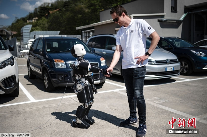 Itália desenvolve rob? controlável a 300 km de distancia