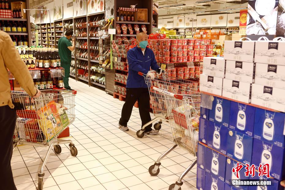 Shanghai: lojas e supermercados retomam opera??es gradualmente