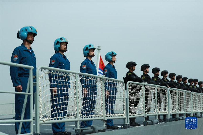 41a for?a-tarefa da marinha chinesa parte em miss?o de escolta no Golfo de Aden