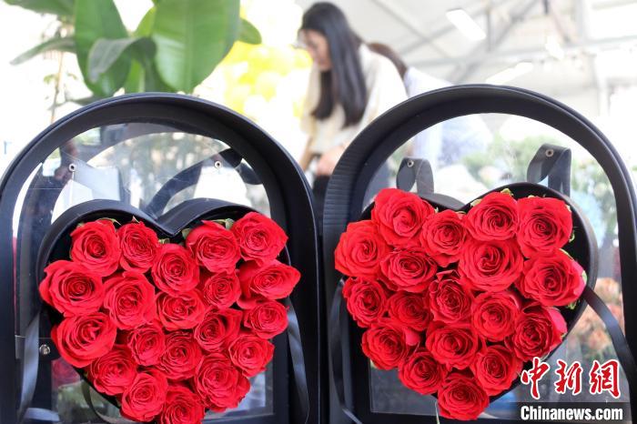 Dia dos Namorados na Internet: mercado de flores está movimentado