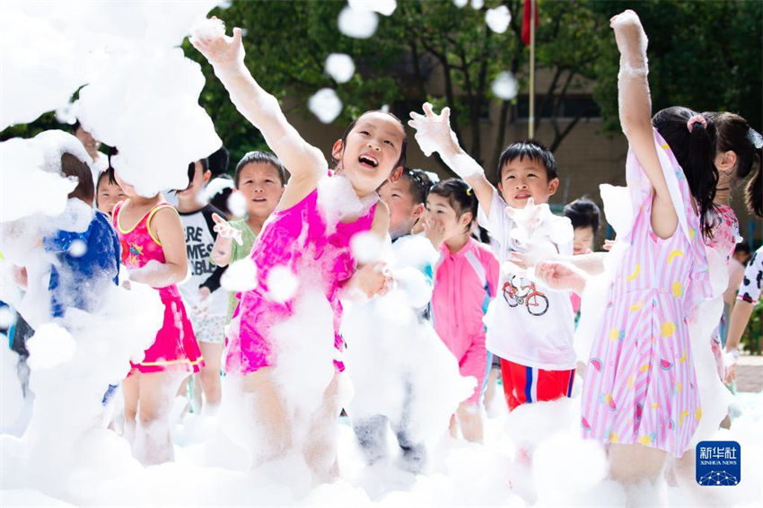 China celebra Dia Internacional das Crian?as 