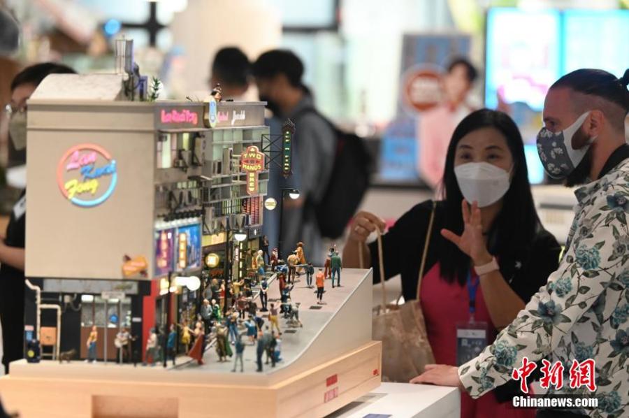 Exposi??o de miniaturas marca 25o aniversário do retorno de Hong Kong à China