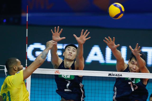 China vence primeira etapa da Liga das Na??es de v?lei masculino contra Brasil