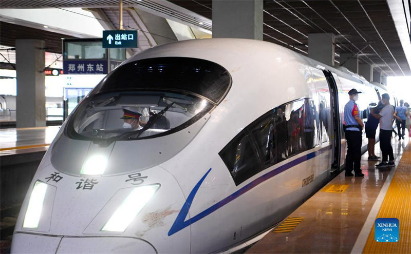 Terminada constru??o de ferrovia de alta velocidade na regi?o do reservatório das Três Gargantas 