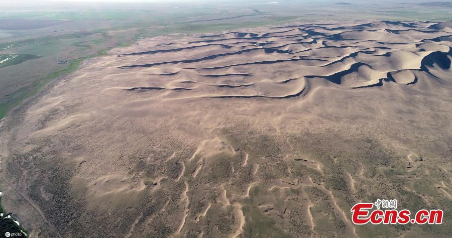 Galeria: paisagem desértica de ver?o em Xinjiang