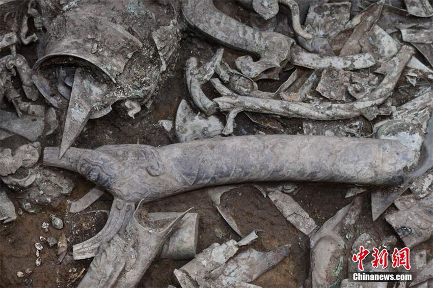 Galeria: escava??es arqueológicas est?o em andamento no fosso No. 8 de Sanxingdui