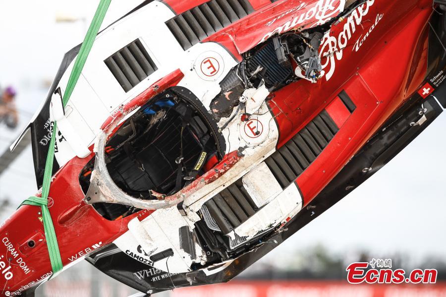 Zhou Guanyu escapa de acidente assustador no GP da Gr?-Bretanha de Fórmula 1