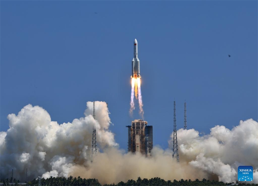 China lan?a primeiro módulo de laboratório da esta??o espacial