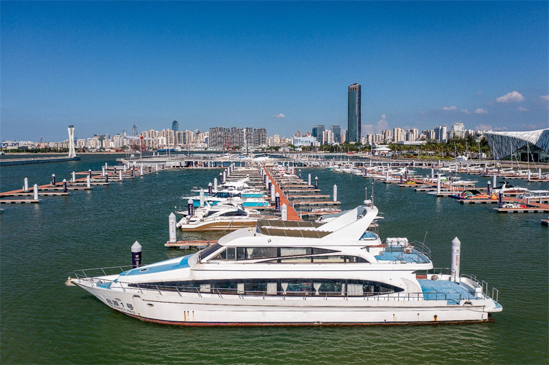 Hainan realiza exposi??o de iates durante 2a Exposi??o Internacional de Produtos de Consumo da China