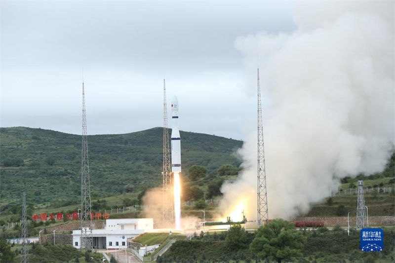 China lan?a 16 novos satélites