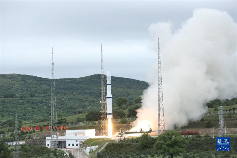 China lan?a 16 novos satélites