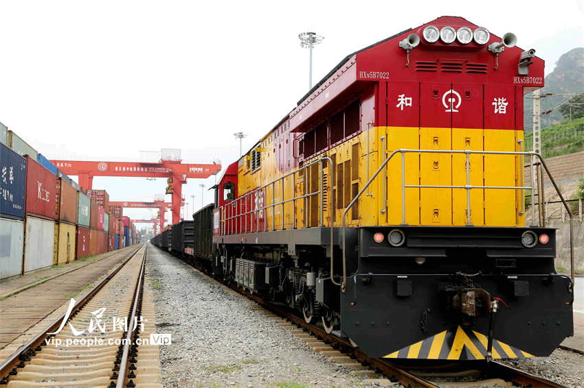 Lianyungang: transporte intermodal marítimo-ferroviário promove desenvolvimento da iniciativa “Cintur?o e Rota”