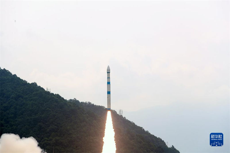 China lan?a novo satélite com sucesso
