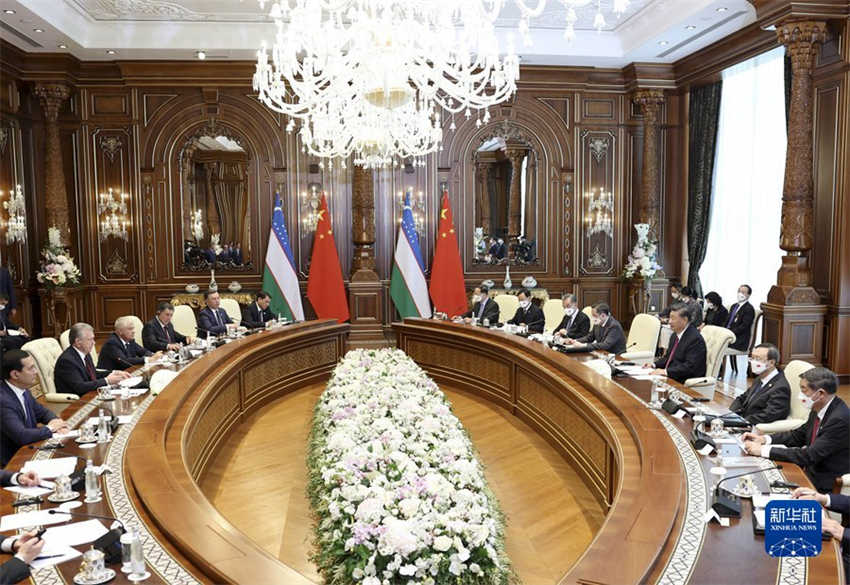 China e Uzbequist?o prometem promover coopera??o mutuamente benéfica