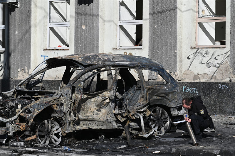 Ucrania: múltiplas explos?es abalam em Kiev