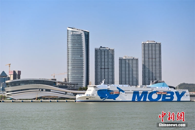 China: constru??o do maior navio ro-ro de passageiros no mundo é completada