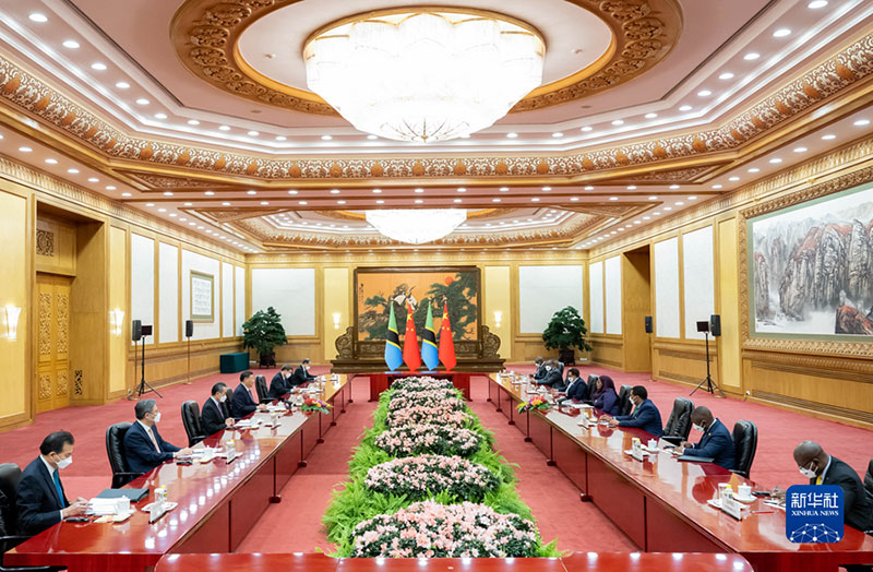 Xi Jinping mantém conversa??es com presidente da Tanzania