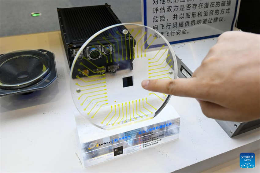 Grande exposi??o de alta tecnologia é inaugurada no sudoeste da China