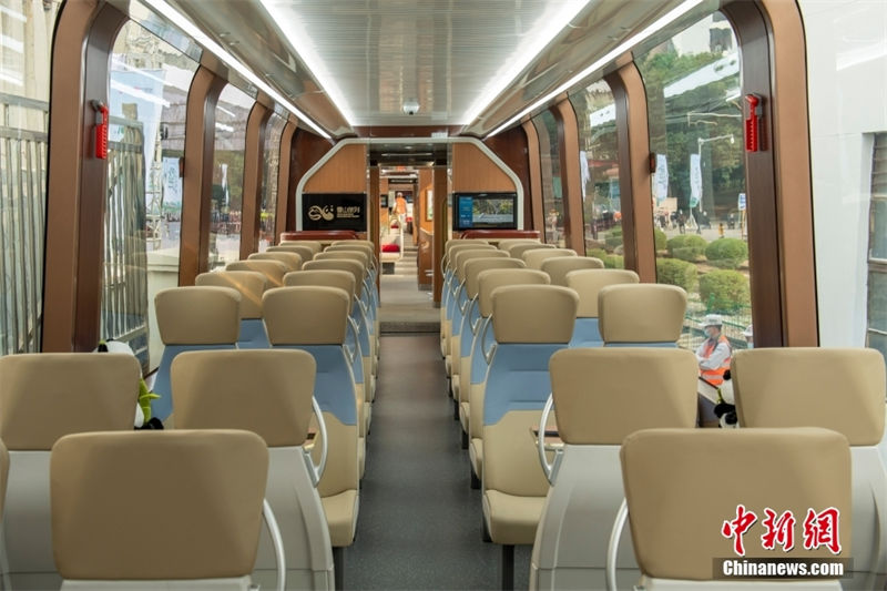 Concluída produ??o de primeiro trem de cremalheira da China