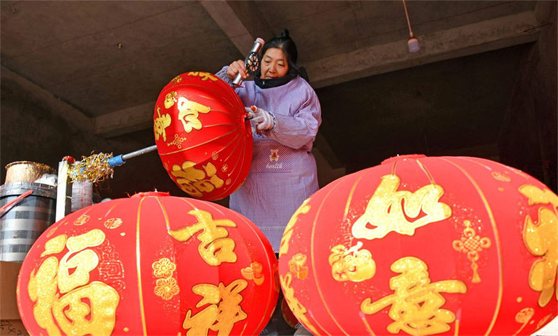 Shanxi intensifica produ??o de lanternas para receber festivais