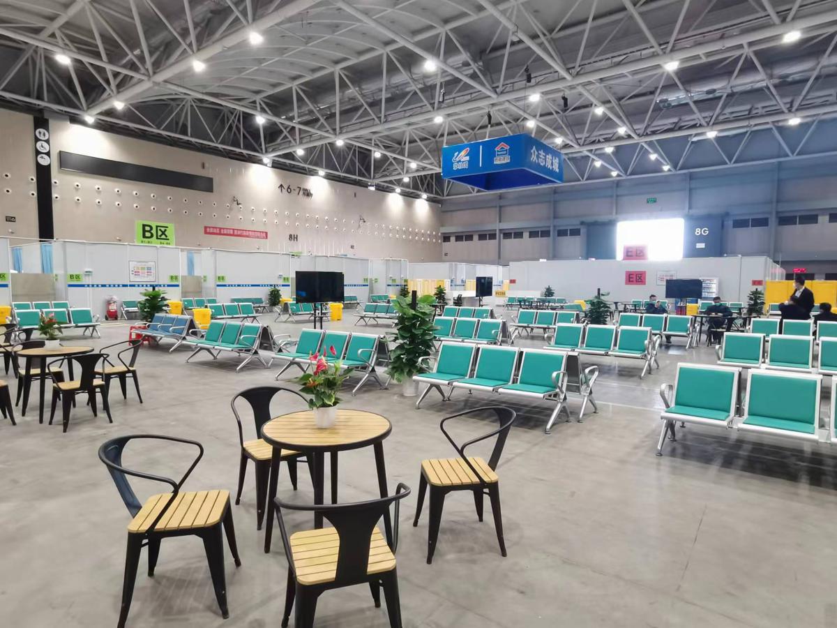 China: grande clínica de febre é lan?ada no centro de conven??es de Foshan em Guangdong