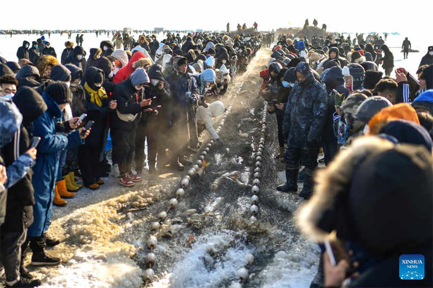 Festival de pesca de inverno come?a no nordeste da China