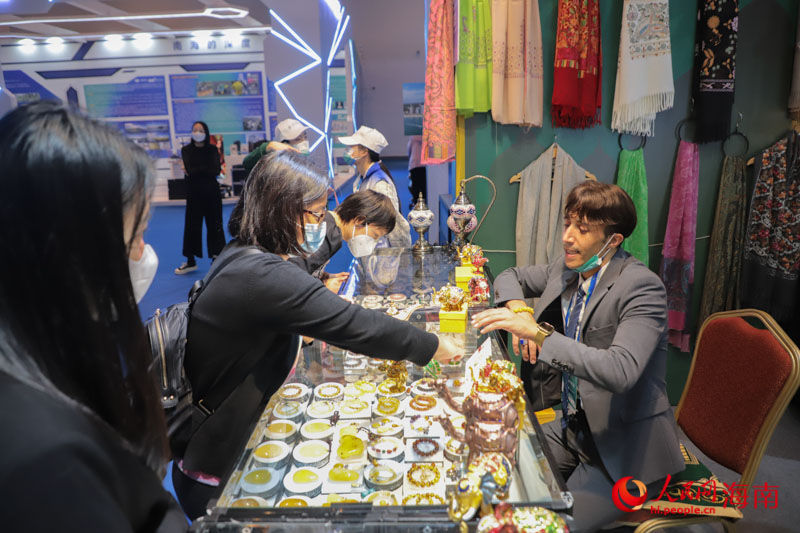 7a Feira da Indústria Cultural de Sanya reúne quitutes dos países ao longo do Cintur?o e Rota